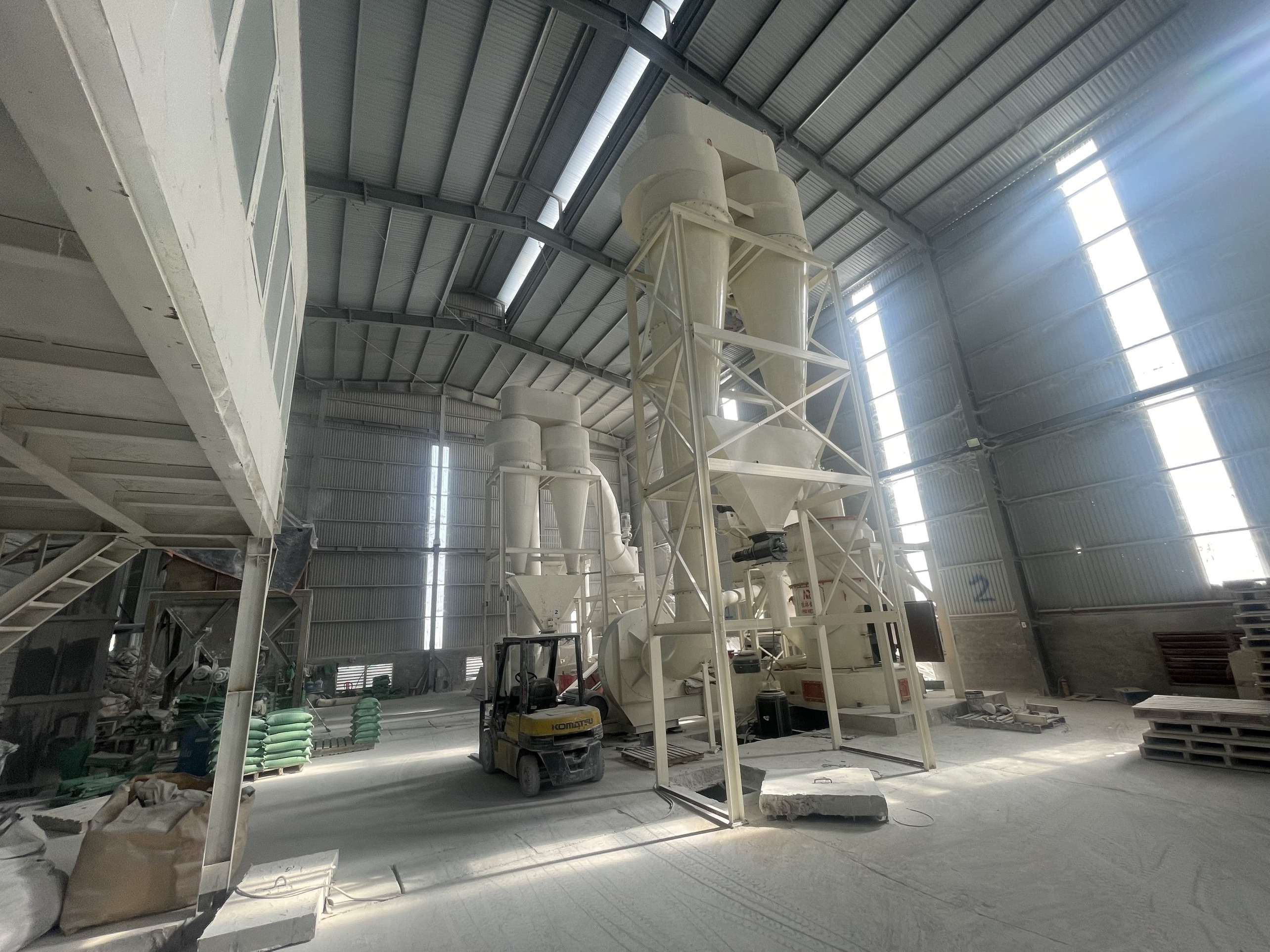 CaCo3 carbonate coating powder Manufacturer of cheap stone powder, in large quantities on demand from Vietnam