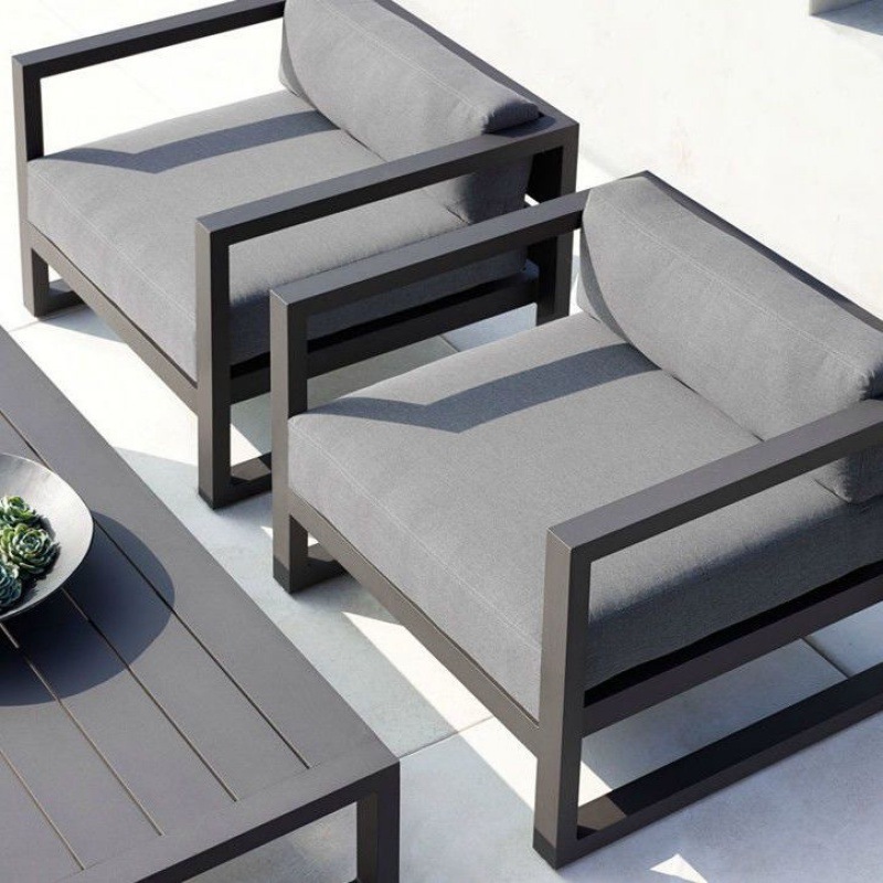 New Arrivals Fashion Design Wicker Outdoor Furniture Garden Sofa Bench Chaise Sun Bed Rattan Patio Round Daybed