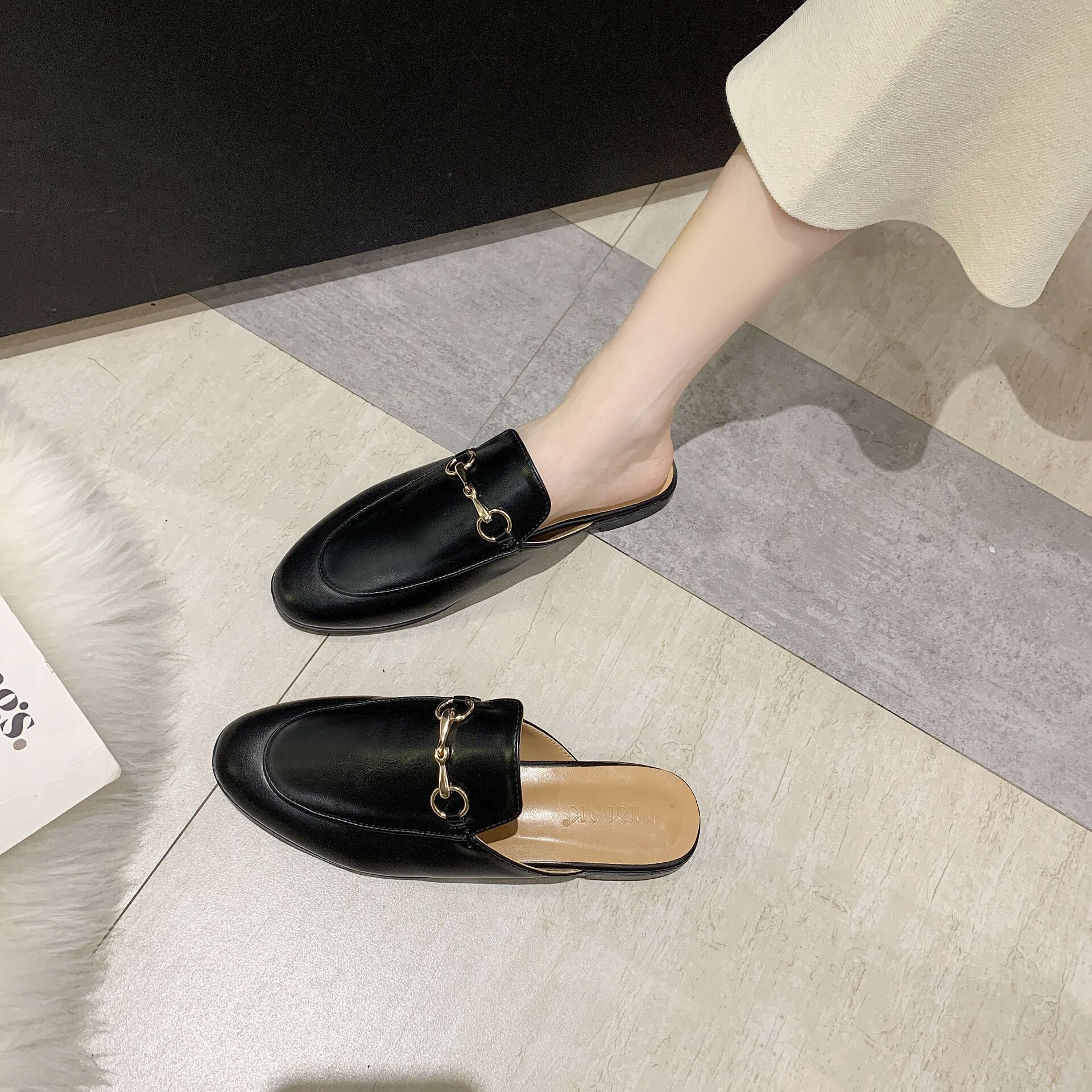 2023 Fashion Genuine Cow Leather Horse Bit Sandals High Quality Flat Dress Shoes Women  For Women And Ladies