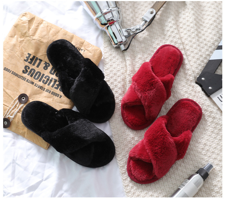 Low Price Popular Cross Plush  New Indoor Warm Cotton Slippers in Autumn and Winter Thickened  Cozy Toes Slippers