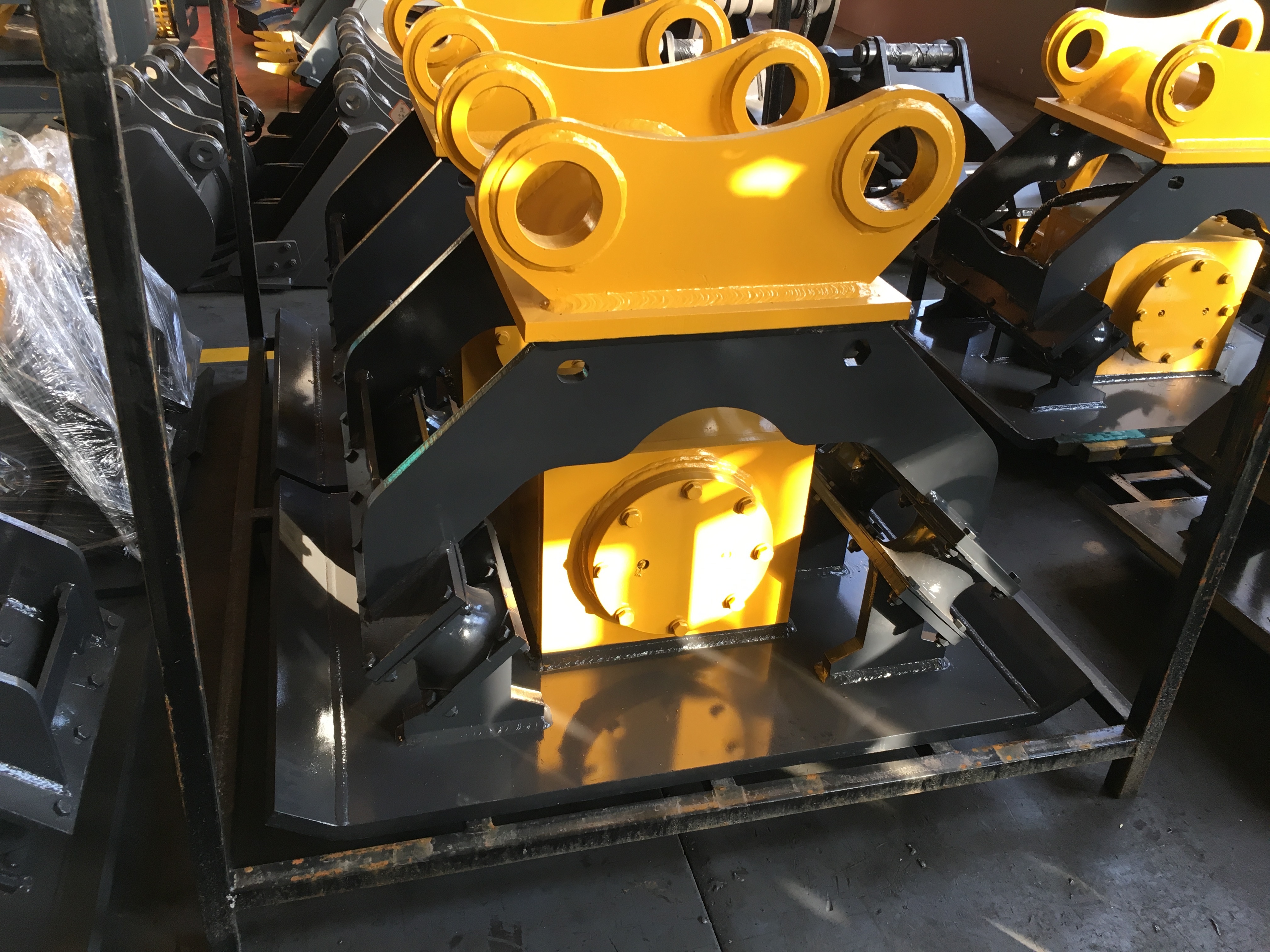 MONDE PC200 Excavator Hydraulic Vibrator Compactor with Permco motor