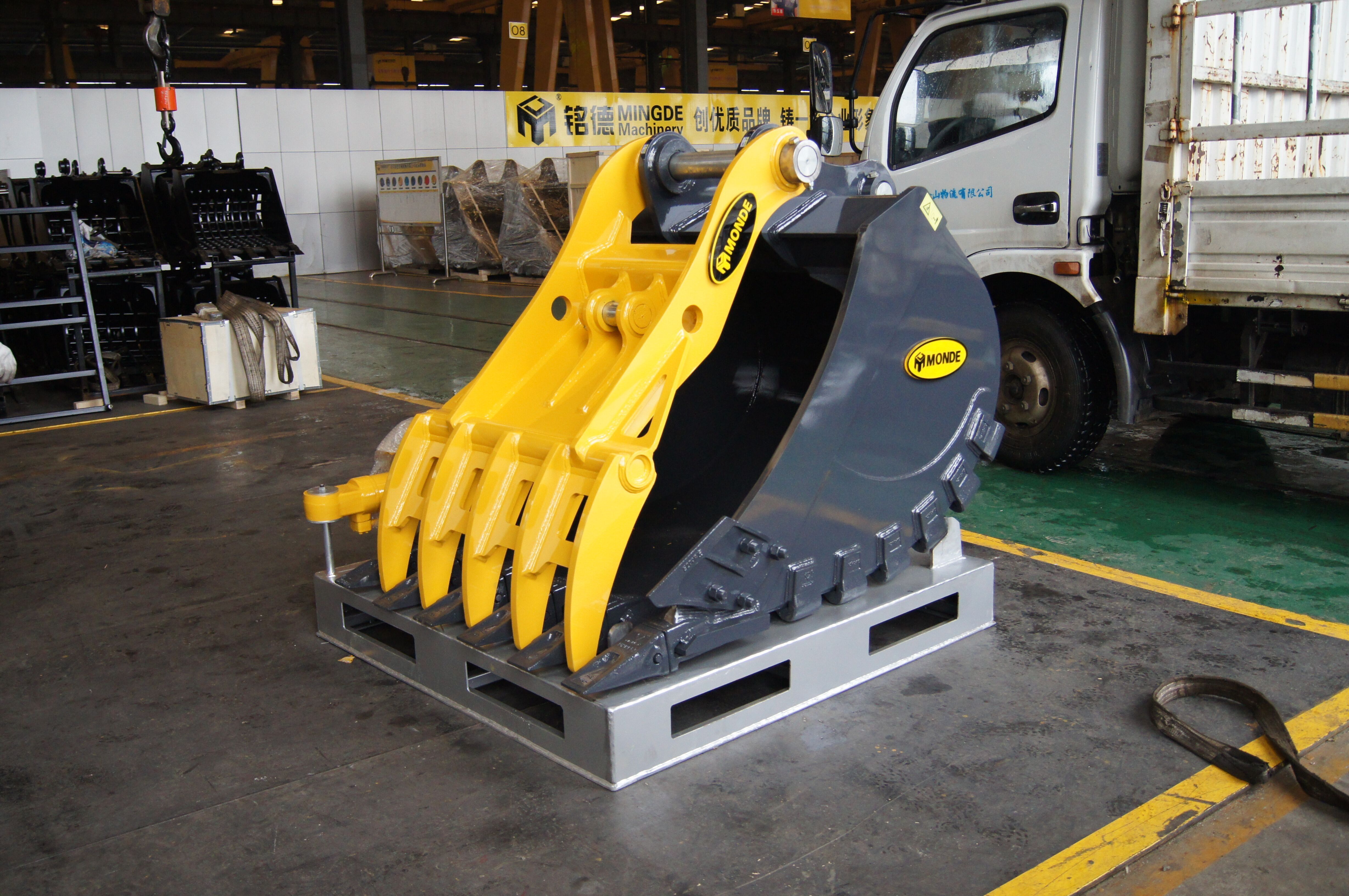 MONDE hydraulic thumb excavator bucket thumb for sale