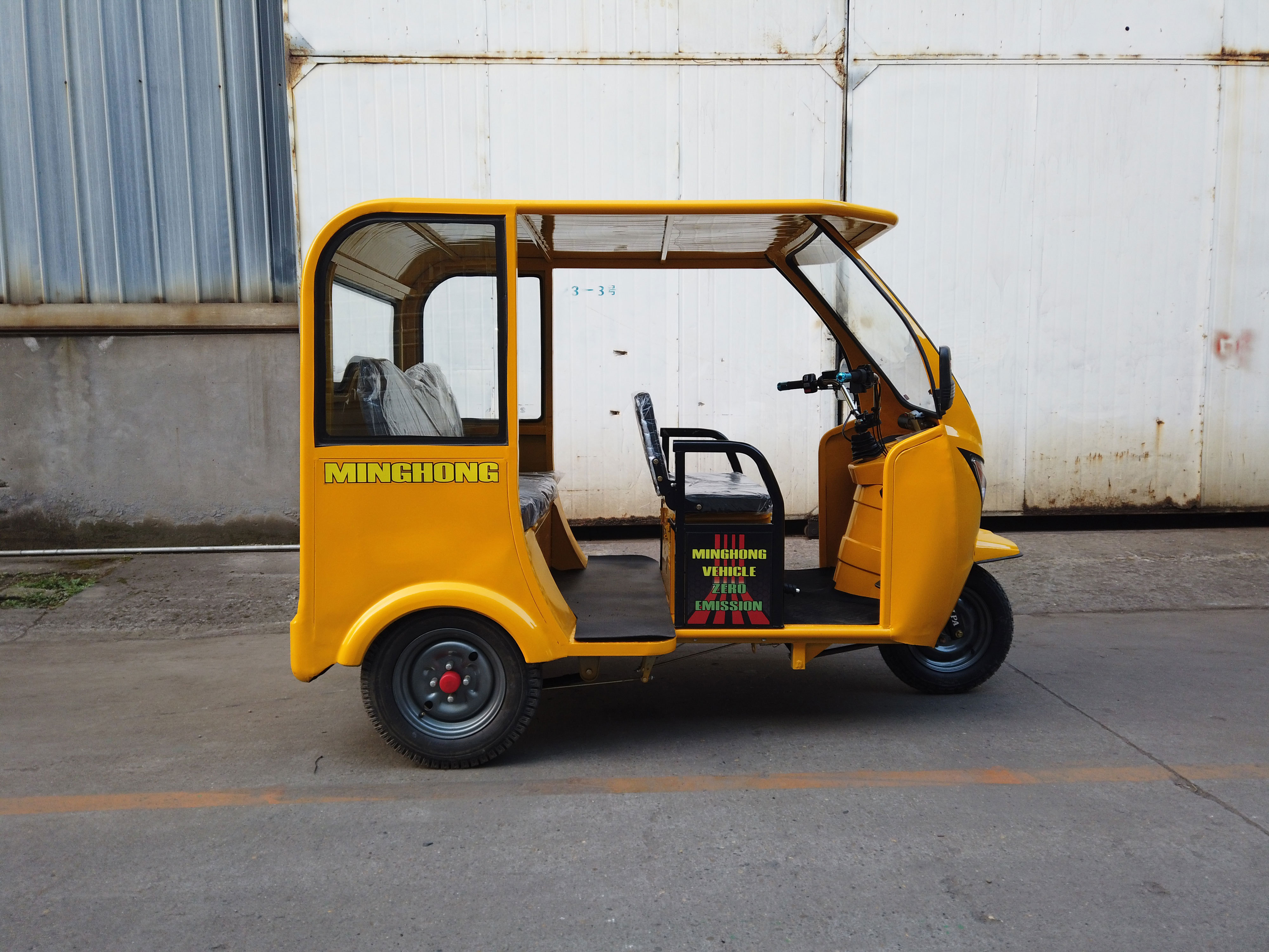 Battery Operated Solar Powered Auto Rickshaw Price