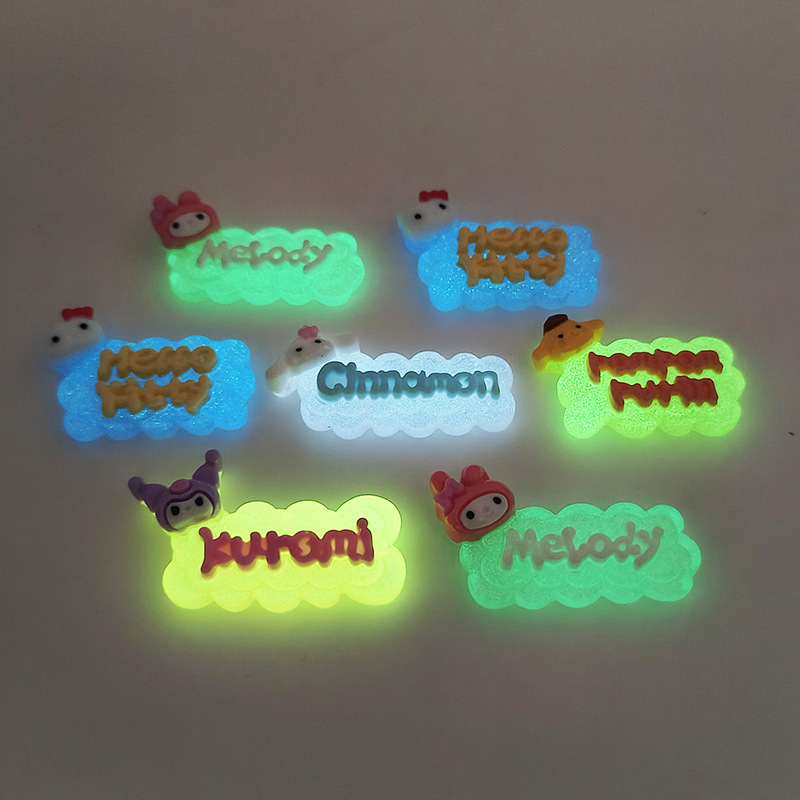 Wholesales Sanrio Resin Charms Glow-in-the-dark Animal Sign Resin Jewelry Resin Sanrio For Decoration