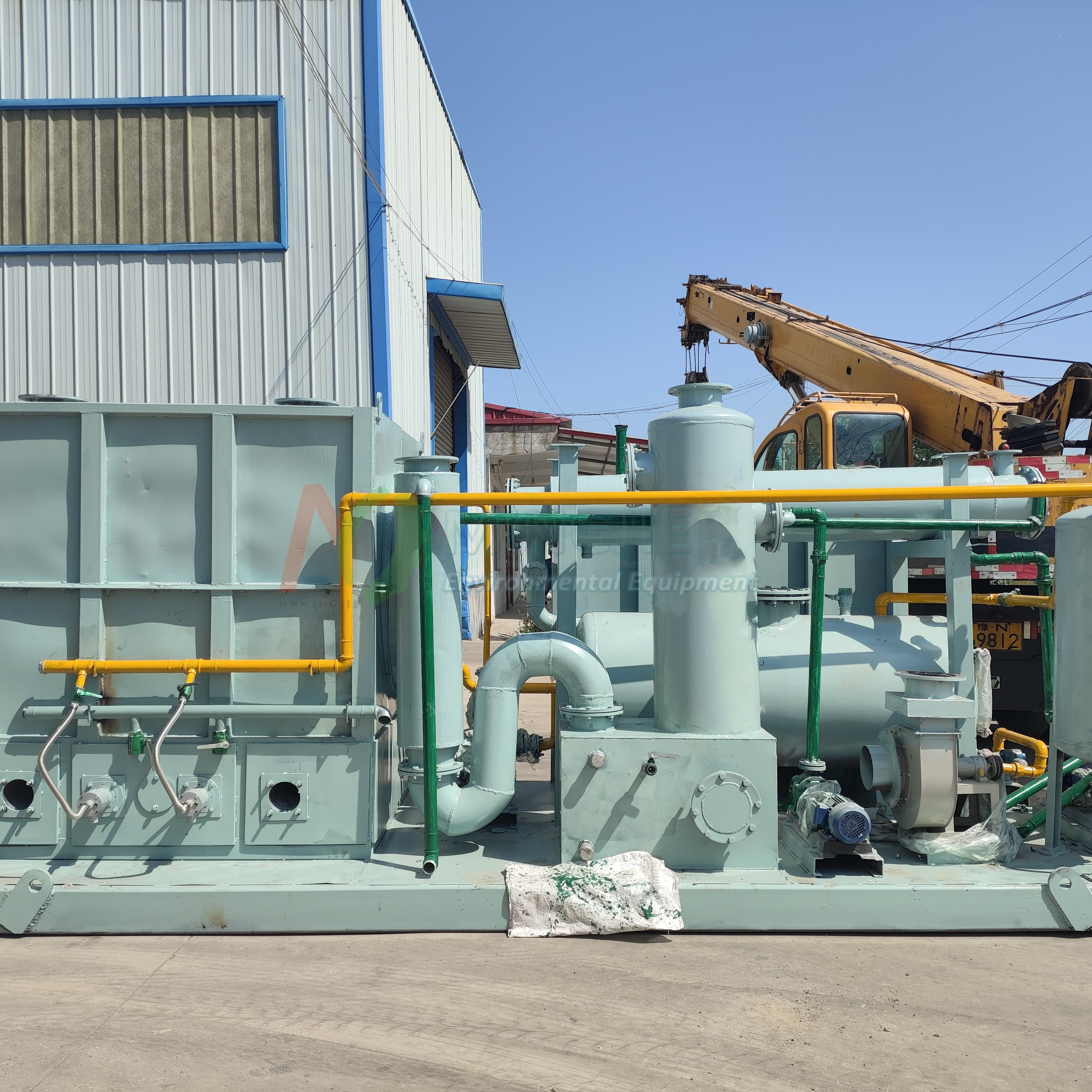 2000 Liters Per Day Small Scale Distillation Plant Working Capacity Mini Waste Engine Oil Refinery For Sale