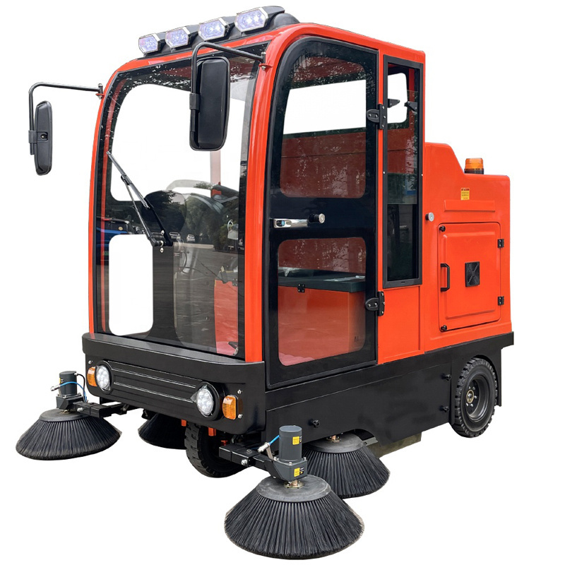 Multi-purpose cleaning machine diesel compact street sweeper diesel road sweeper