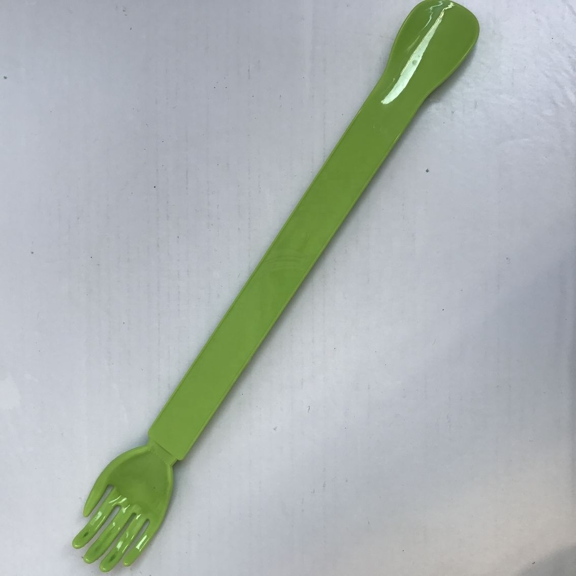 15 inch Plastic Back Scratcher with Shoehorn