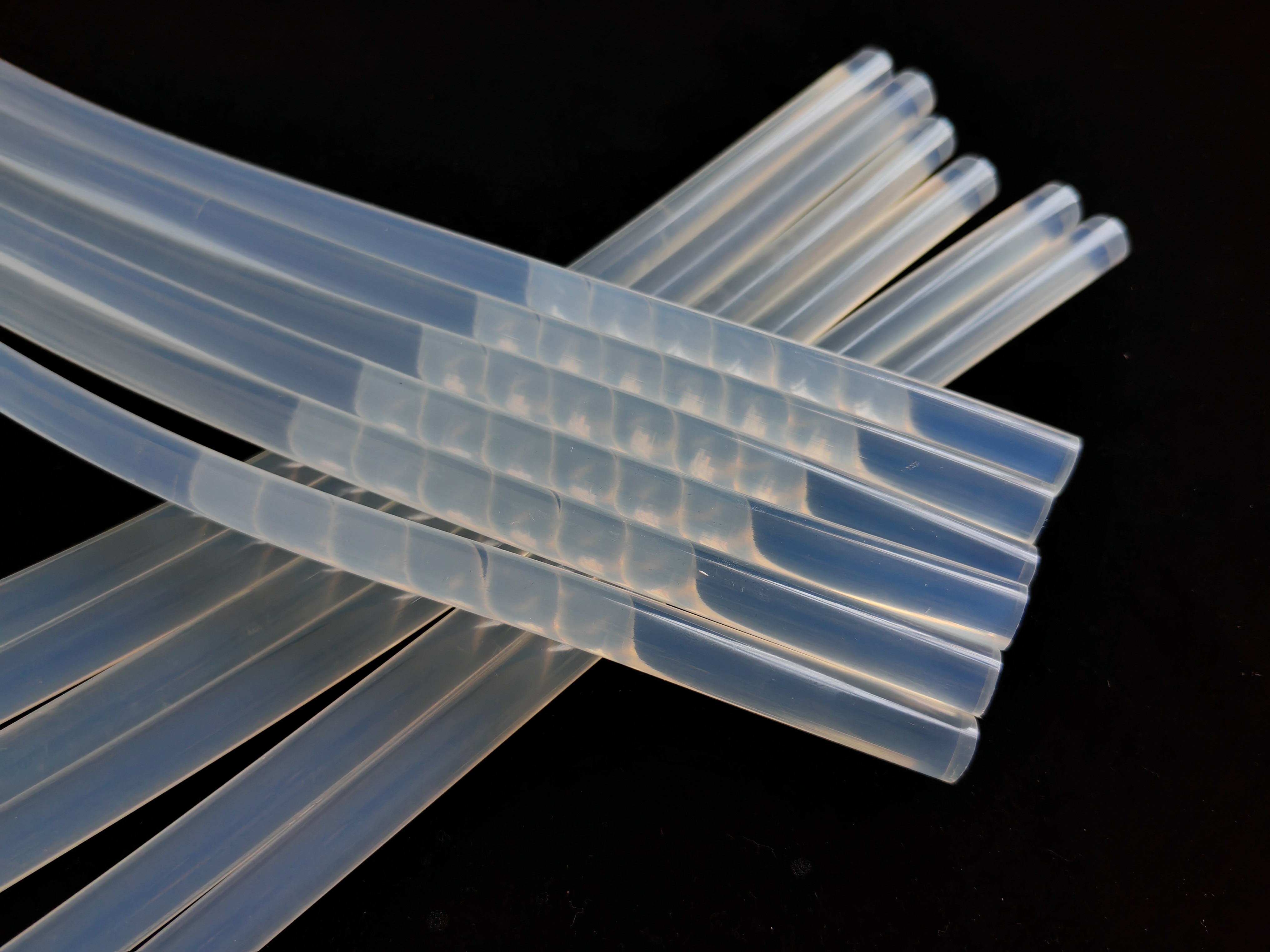 Eva resin High elastic hot melt adhesive rod Used for filling and shaping hot melt glue stick