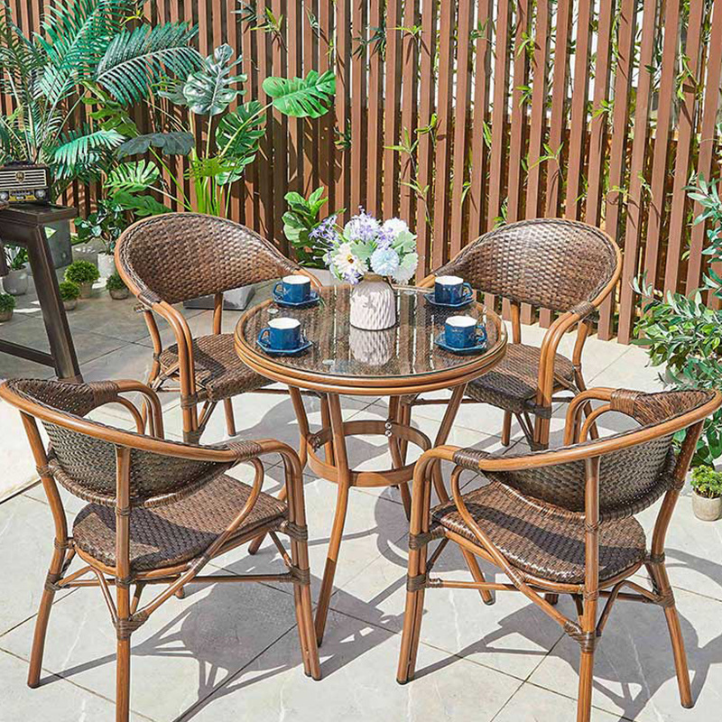 Modern Luxury Restaurant Outdoor Dining chair Garden Furniture Braided Rope Rattan Chair With Black Powder Coated Legs