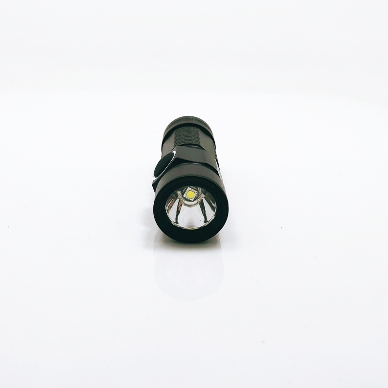 3 Modes Zoomable3A AA Powered Mini T6 LED Flashlights for Camping