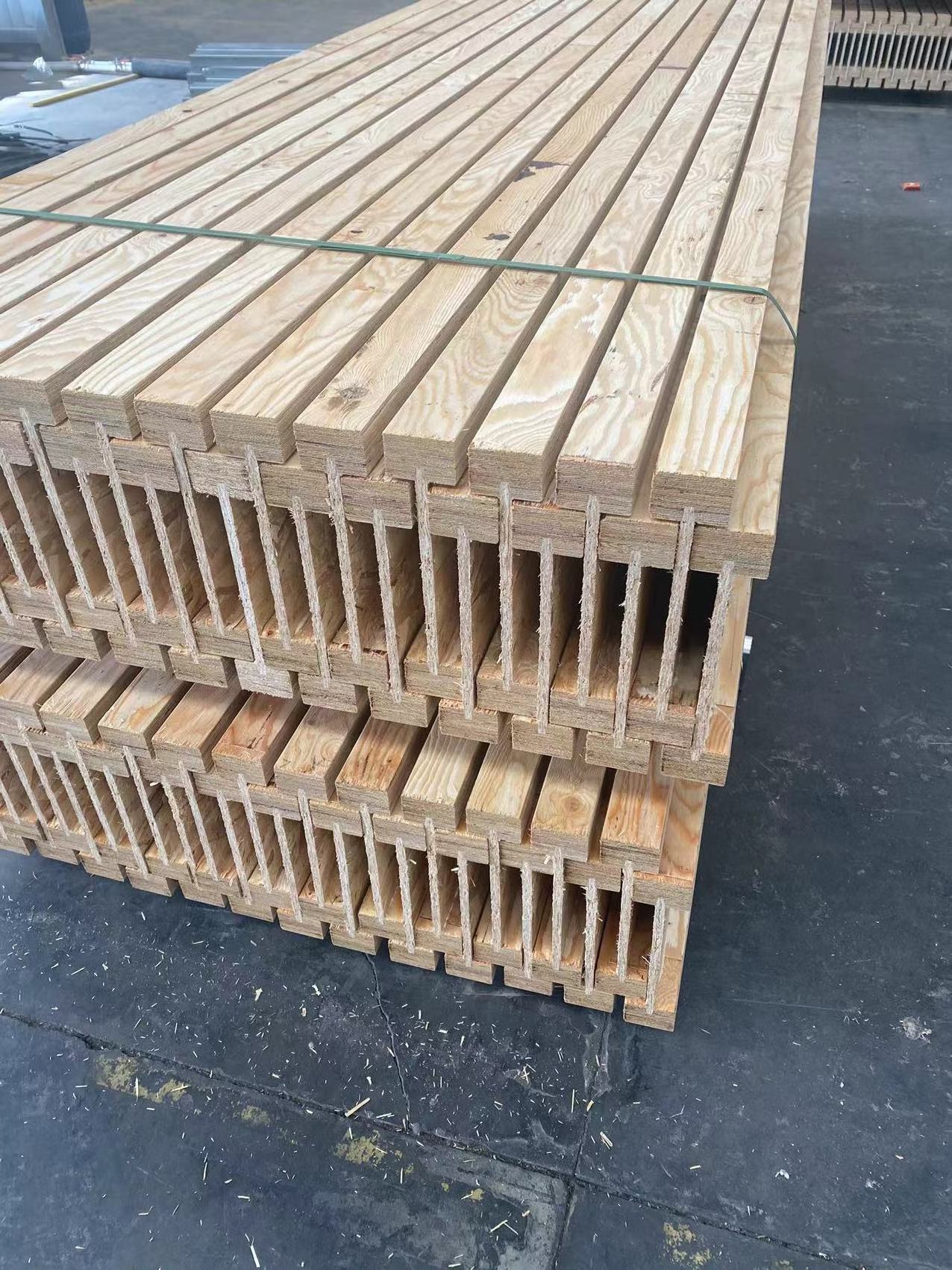 Factory Price Composite wood  Truss Wood I Joist Framing Lumber Beams for Roof and  Ceiling