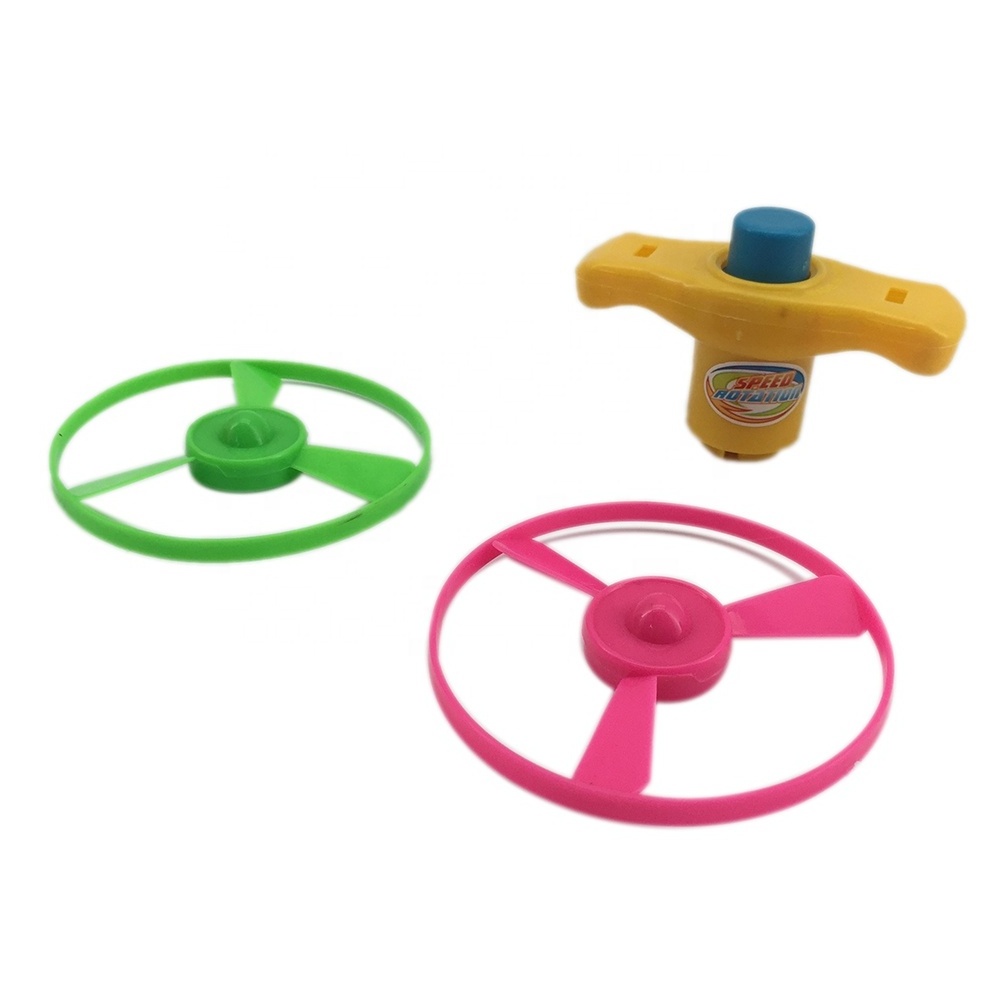 Children game cheap eduction plastic saucer toys spinning top