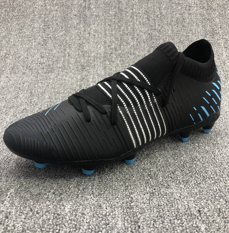 Men Soccer Shoes Outdoor Lawn Football Shoes Training Shoes Broken Nail Football Boots Size 40-45 Chaussure De Foot