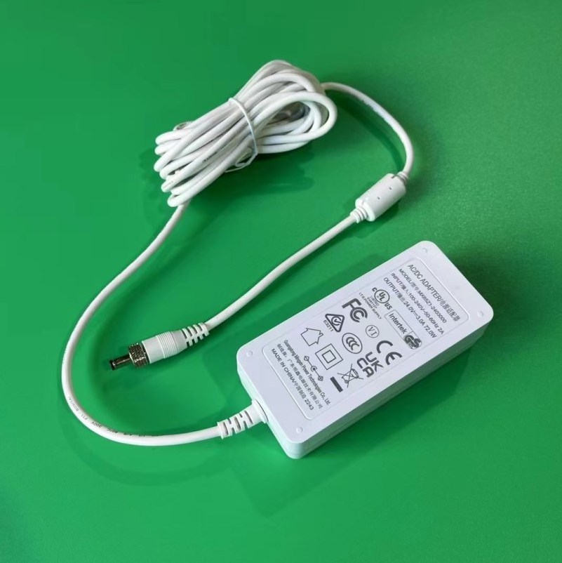 PSU Desktop C6 C8 C14 White 12V 6A AC Adapter Switching Power Supply 72W DC 12 Volt 6 Amp