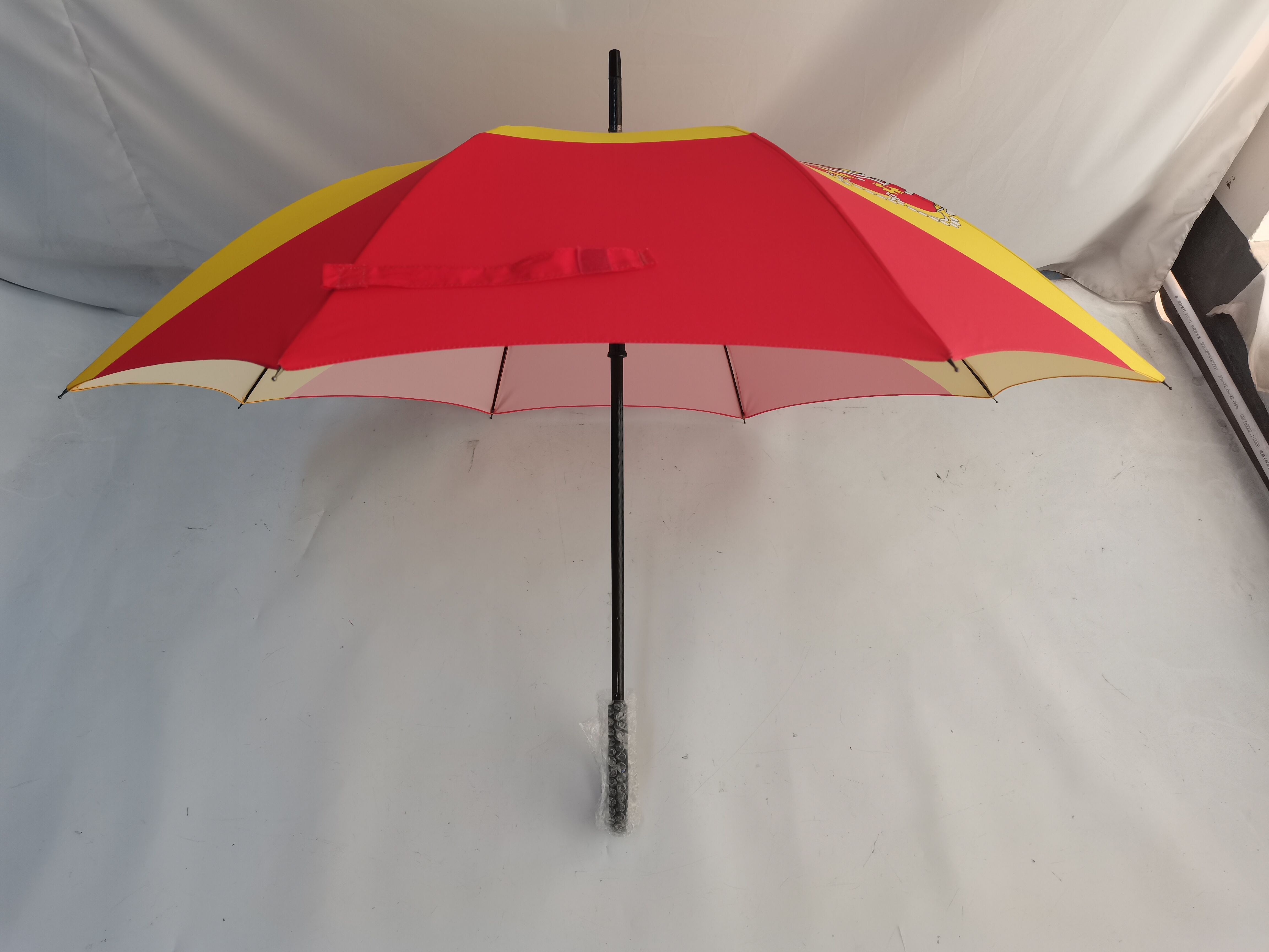 Auto opening 30 inch large wind water proof sun rain men custom design color logo printing windproof flag straight golf umbrella