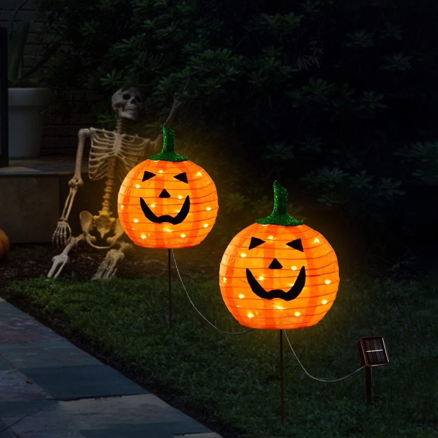 Solar Halloween Pumpkin LED Lights with Smiling Face, Set of 2