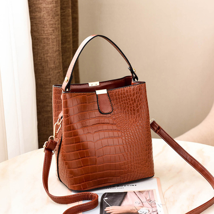 Trending Crocodile Pattern Leather Handbags Women Crossbody Bag Handbags For Women