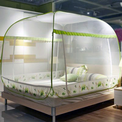 Very large folding portable mosquito net