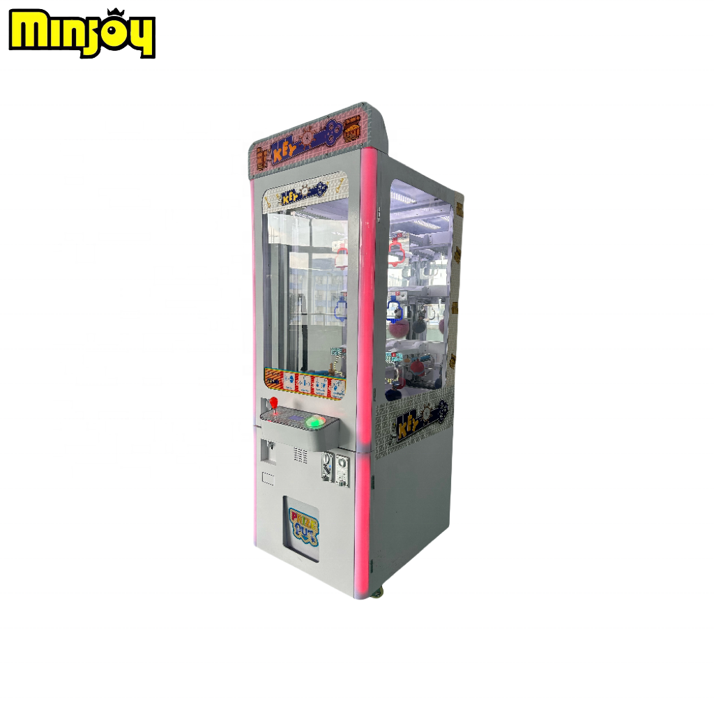 New Design Coin Operated Key Master Gift Game Machine Claw Crane Toy Game Machine For Sale