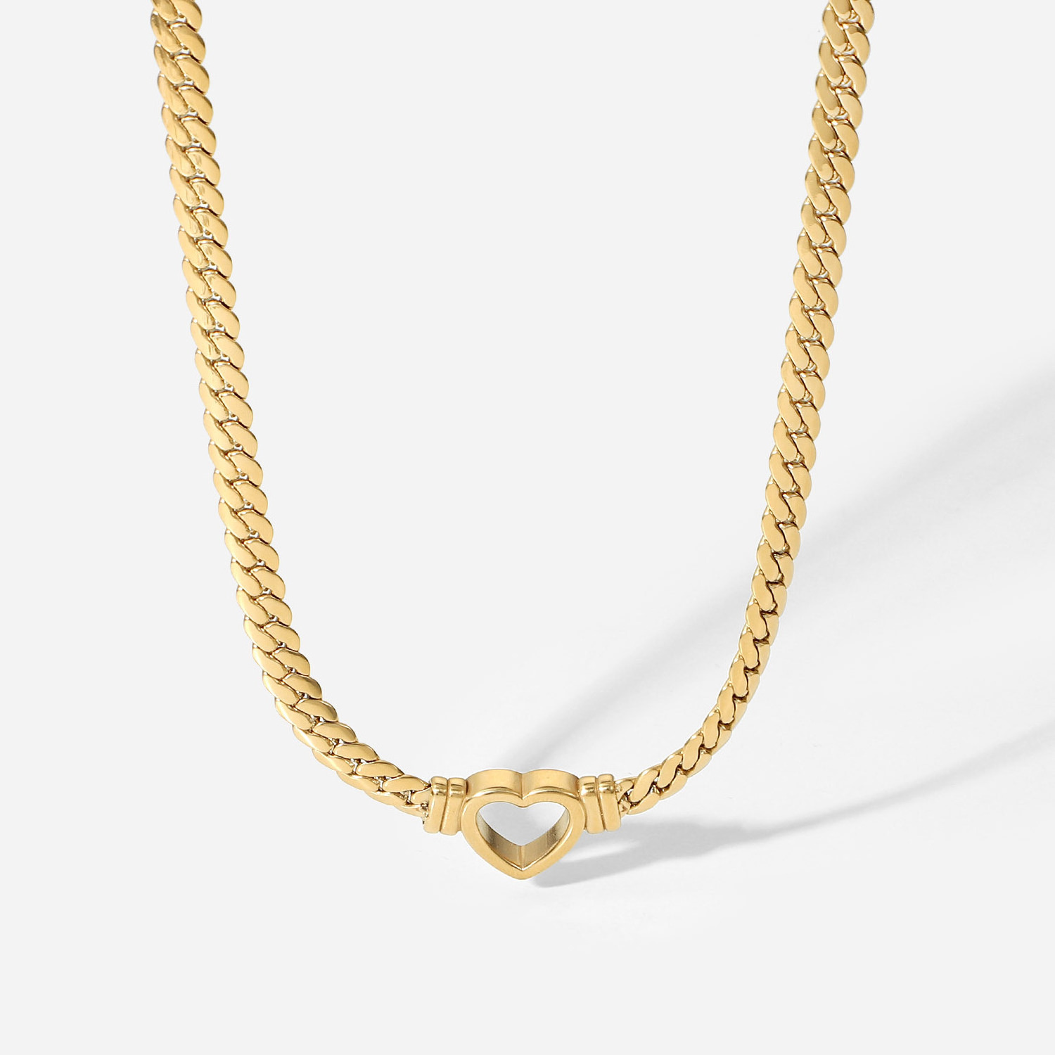 Wholesale Ladies Women Jewelry Snake Chain Heart Pendant Choker Stainless Steel 18k Gold Hollow Love Heart Chain Necklace