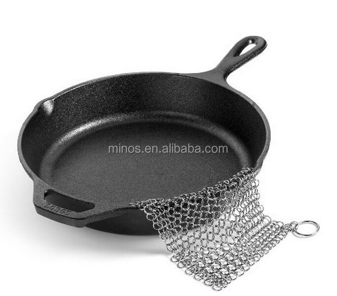 China Manufacturer Weave Wire Mesh Pans Cast Iron Mesh Scrubber Stainless Steel Chainmail Scrubber