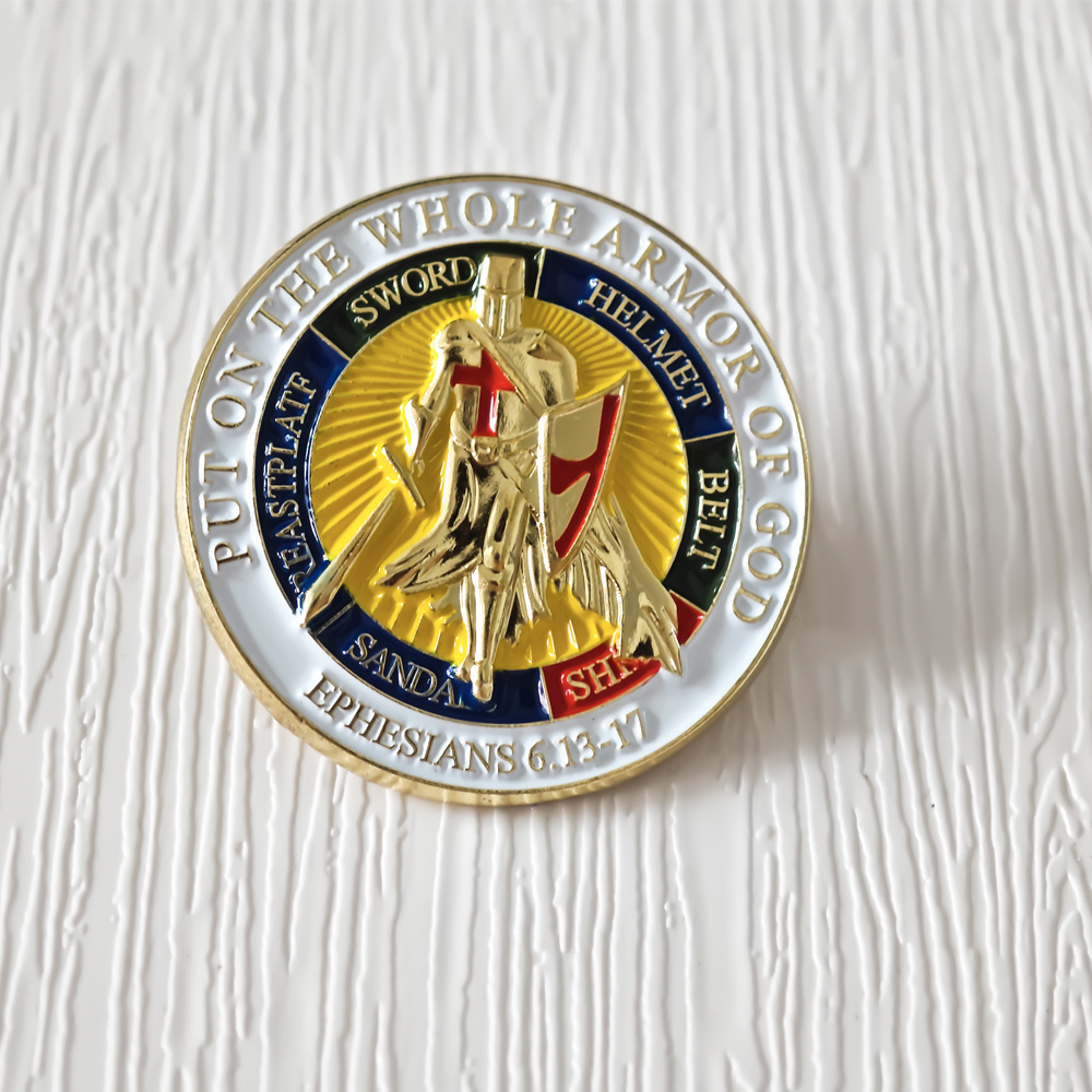 Hot Sales 3D Roman Knight Brooch Commemorative Gold Soft Enamel Pin The Whole Armor Of God Embossed Character Badge