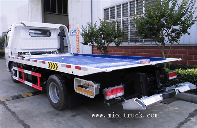 4 Tons Dongfeng road rescue vehicle chinese tow truck manufacture for sale