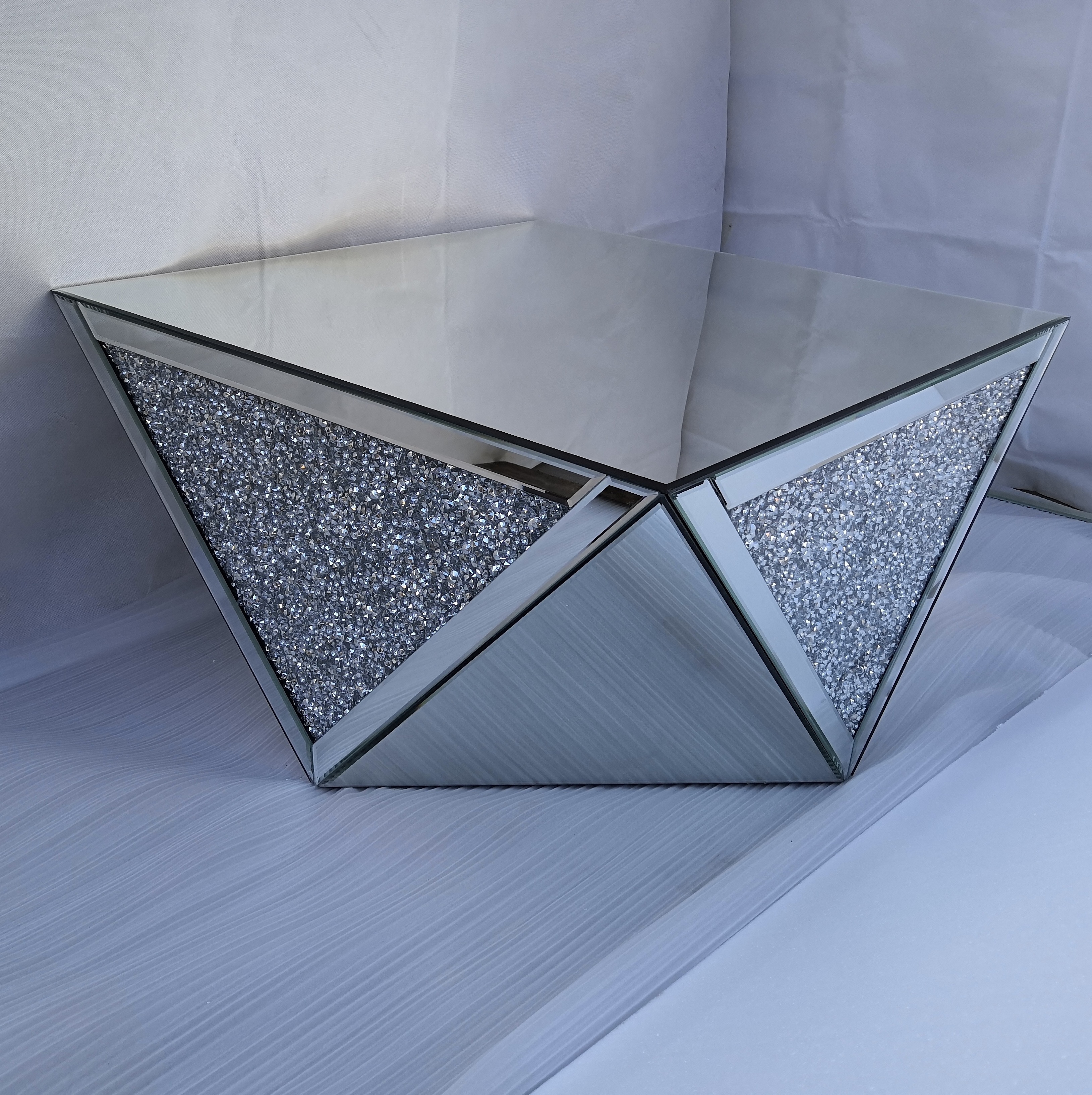 Modern Glam Triangle Mirrored Coffee Table Crystal Diamond Decoration Center Table Sofa Tea Table