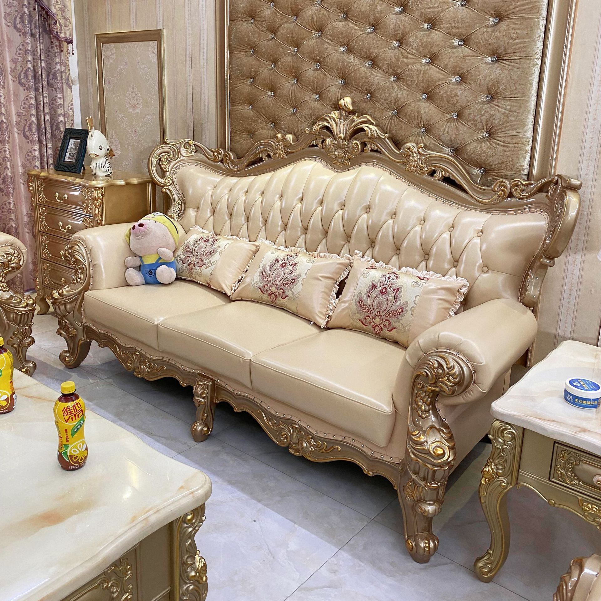 Retro Royal European Leather Sofa Wholesale Luxury Living Room Villa Sofa Solid Wood Double-sided Carved Set Combination Couch