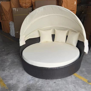 Modern Outdoor Large Round Bed Courtyard Leisure Rattan Sofa Bed Beach Hotel Bed Balcony Lazy Lounge Chair Furniture