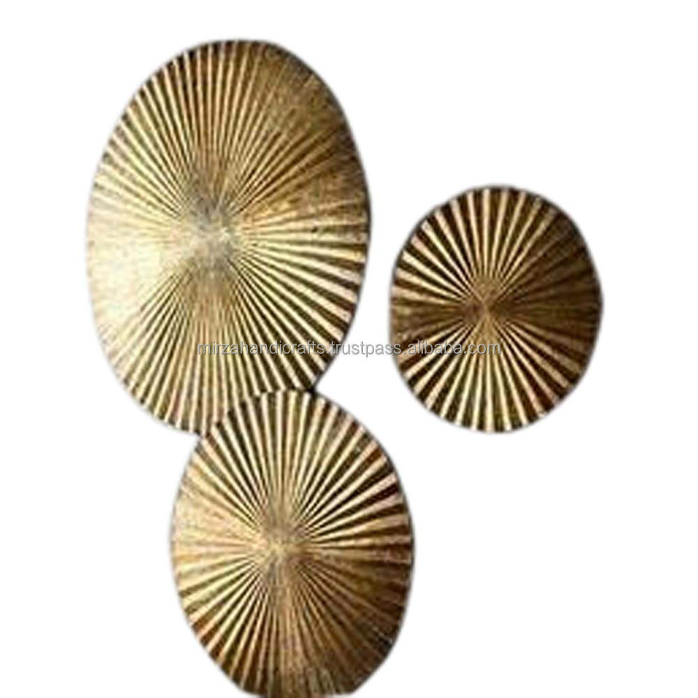 STYLISH GOLDEN ROUND METAL WALL DECOR