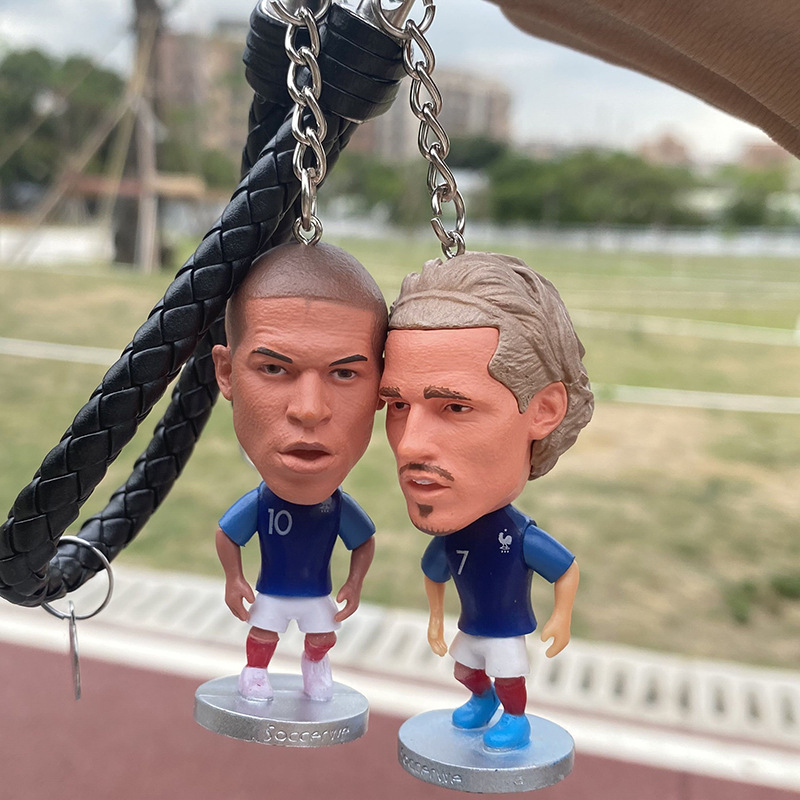 Factory wholesale hot doll keychain Messi C-Ronaldo Kylian Mbappe Kylian Mbappe 3D soccer star keychain