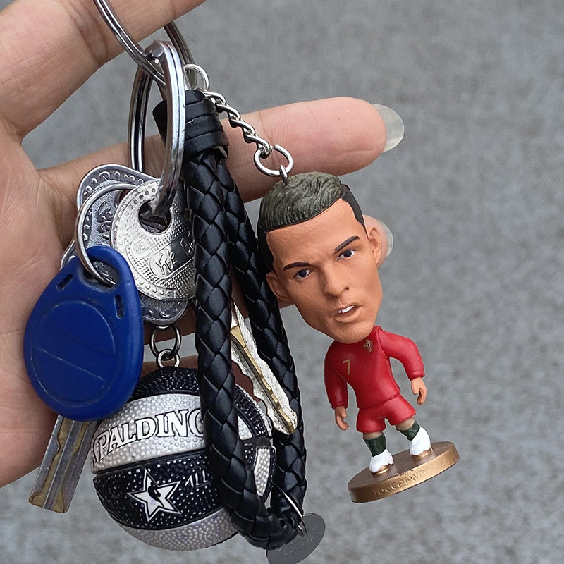 Factory wholesale hot doll keychain Messi C-Ronaldo Kylian Mbappe Kylian Mbappe 3D soccer star keychain