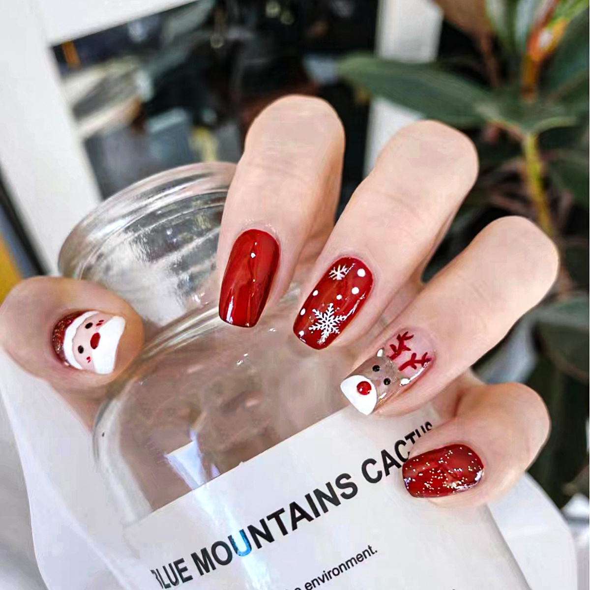 Wholesale  24pcs Glossy Short Square Fake Nails, Christmas Red Glitter Press On Nails With Santa Claus Snowflake