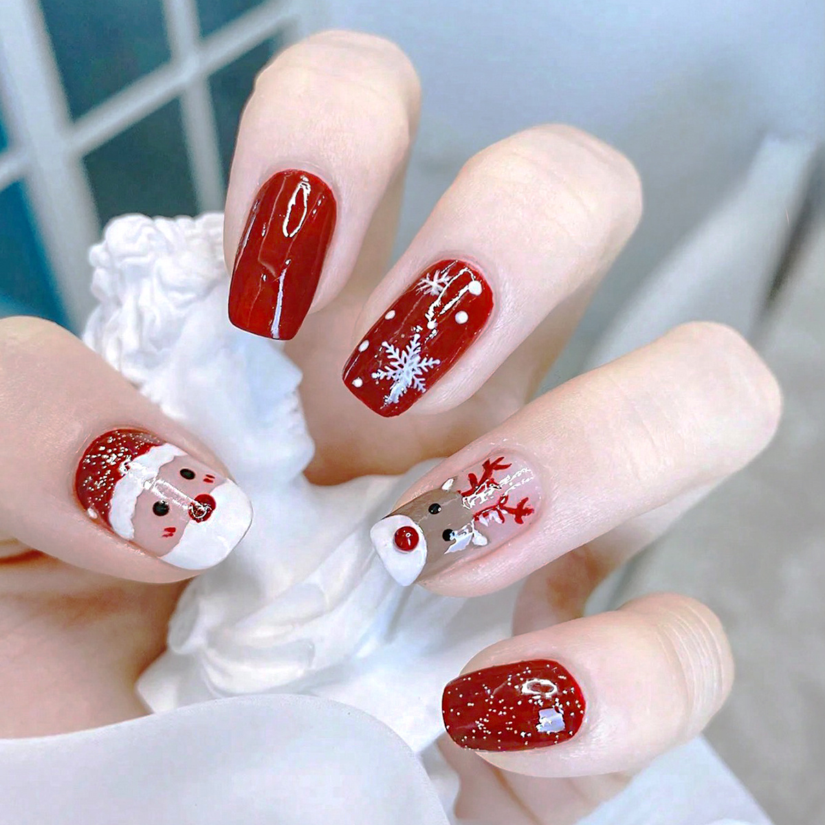 Wholesale  24pcs Glossy Short Square Fake Nails, Christmas Red Glitter Press On Nails With Santa Claus Snowflake