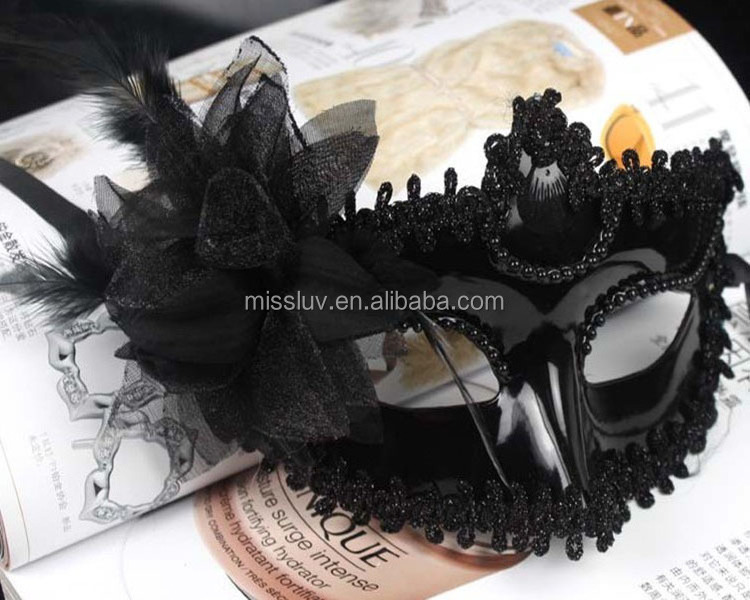 wholesale venetian white masks decorative with feather white masquerade masks