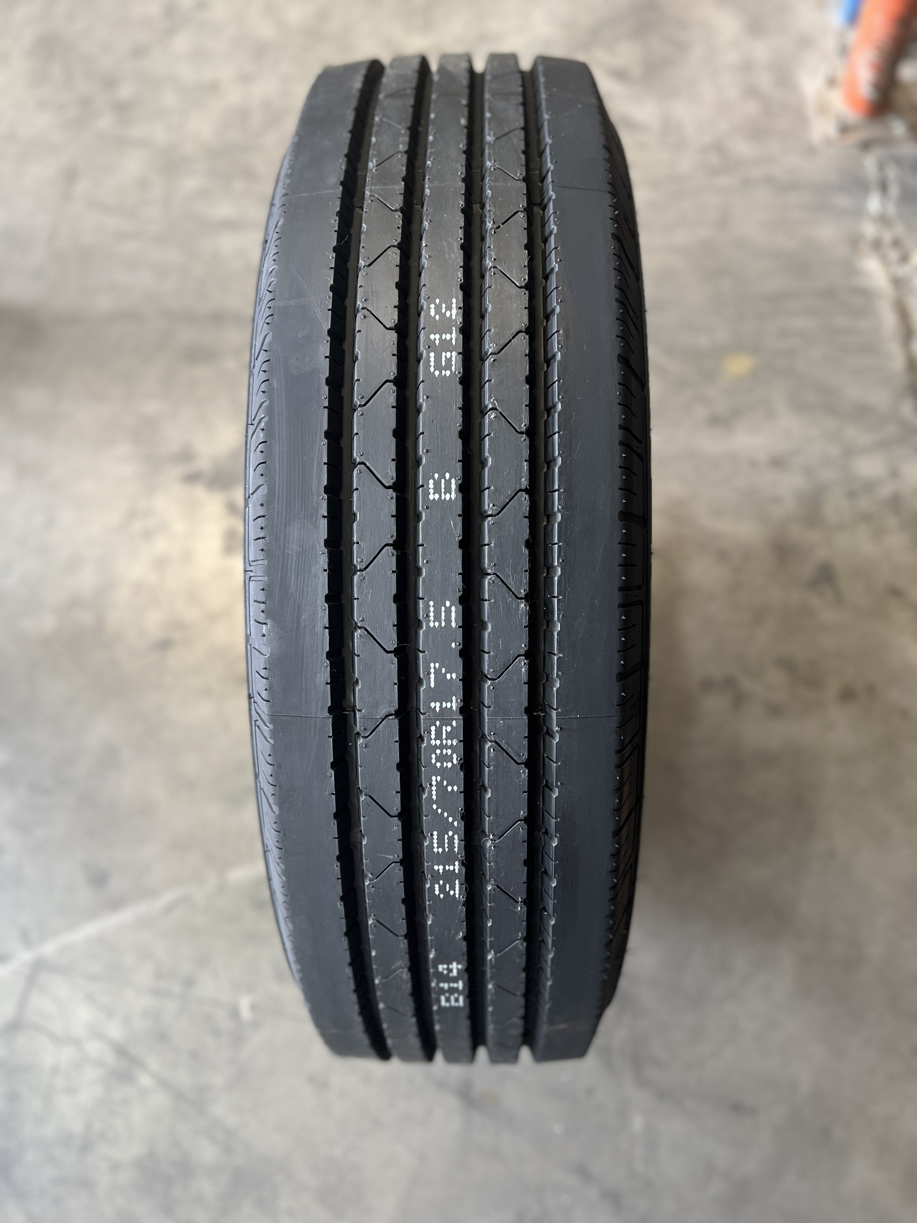 High Quality 215/70R17.5 Trailer Tires for Light Trucks DURATURN NEOLIN Brand Tyre 215/70R17.5 215/75r17.5