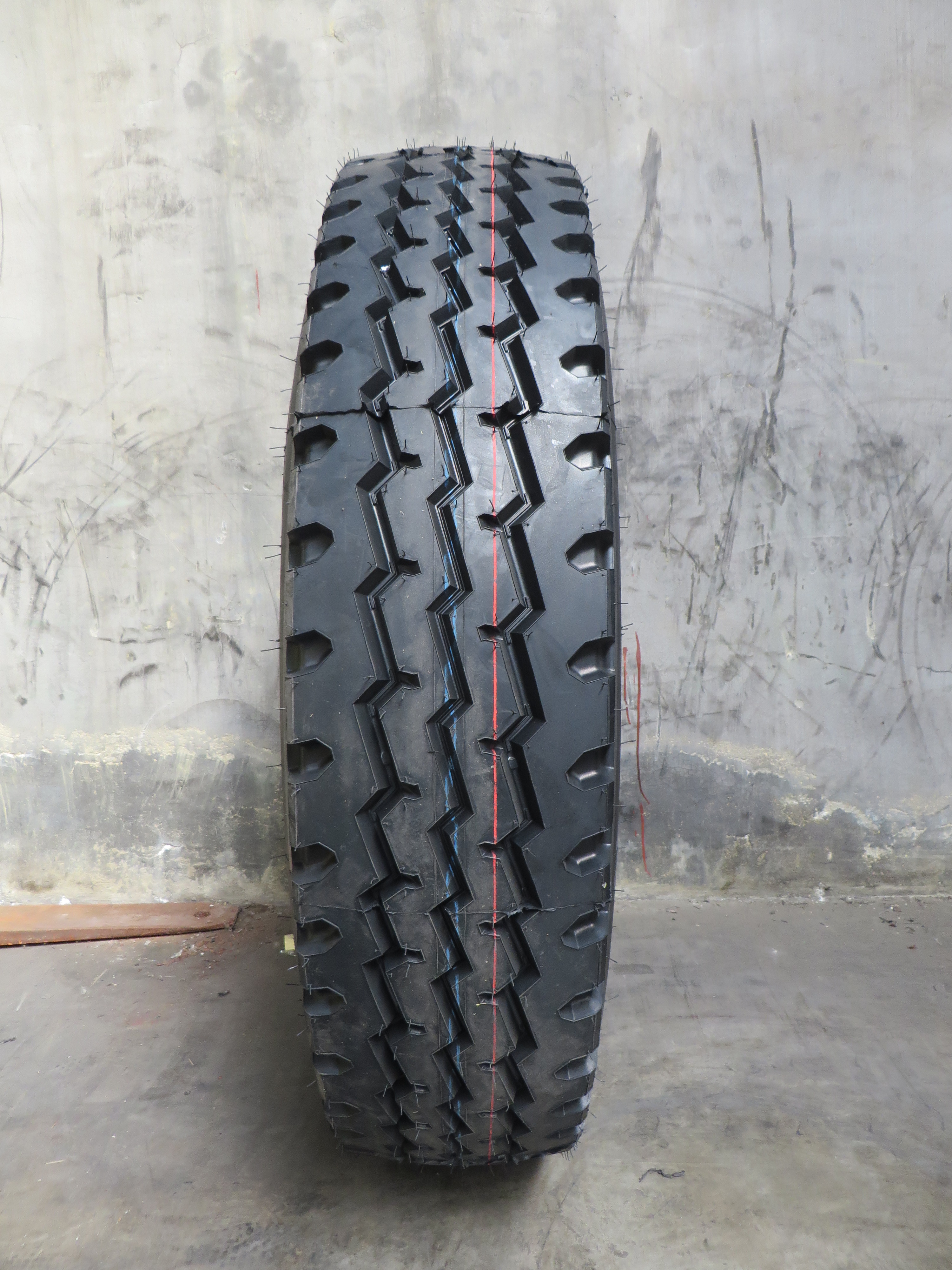 Good Price 1200 20 Tyre Truck 1200/20 Tires CAMRUN Brand Tyre 1200/20