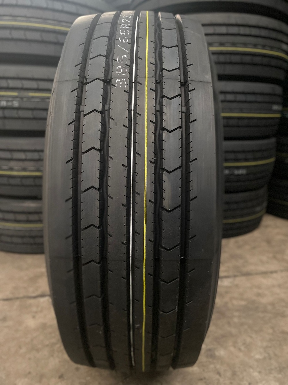 Premium Quality 385/65r22.5 TBR Radial 385 65 22.5 Truck Tires Steer Trailer for Saudi Russia Iraq