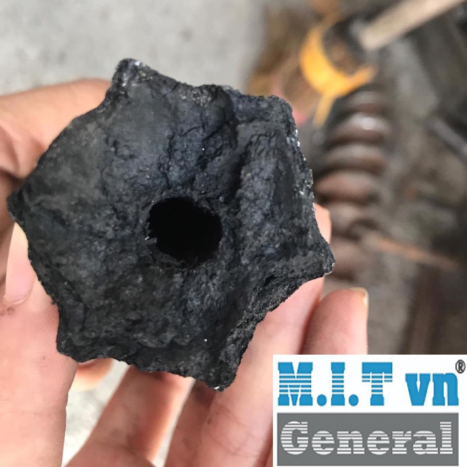 BBQ M.I.T BRAND CHARCOAL FOR GRILLING WITH HIGH QUALITY , LOW ASH AND COMPETITY PRICE MADE IN VIET NAM