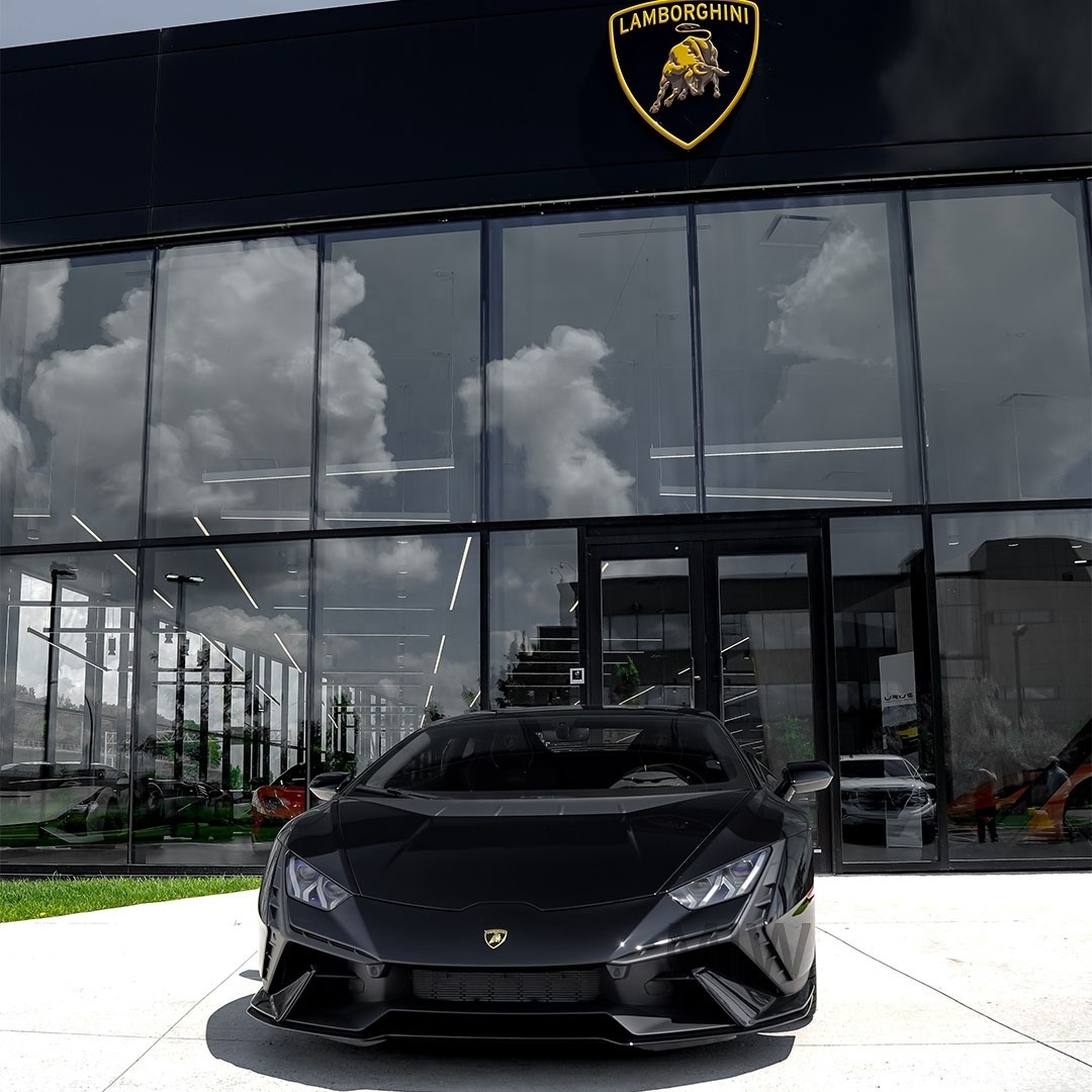 Perfect fitment  OEM Style Whole set  body kits with Exhaust System for Lamborghini Huracan Tecnica