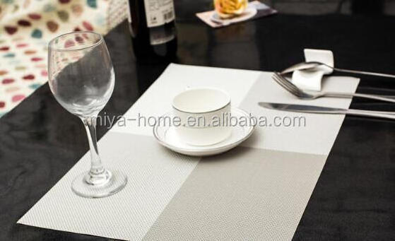 Hot selling plastic table mat / dining table mat / dining table floor mats