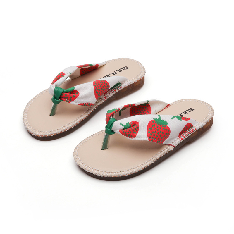 Girls slippers 2020 summer new children's leisure pinch flip flops beach shoes little girl strawberry home shoes