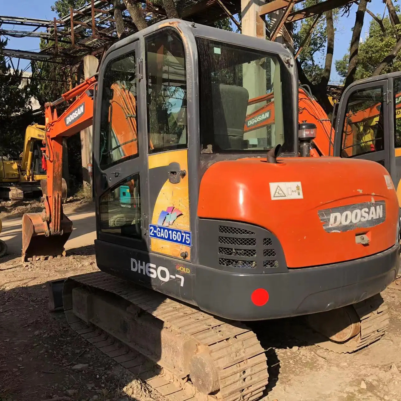 Multi Functional Original used DOOSAN DH60-7 hydraulic crawler excavator for sale