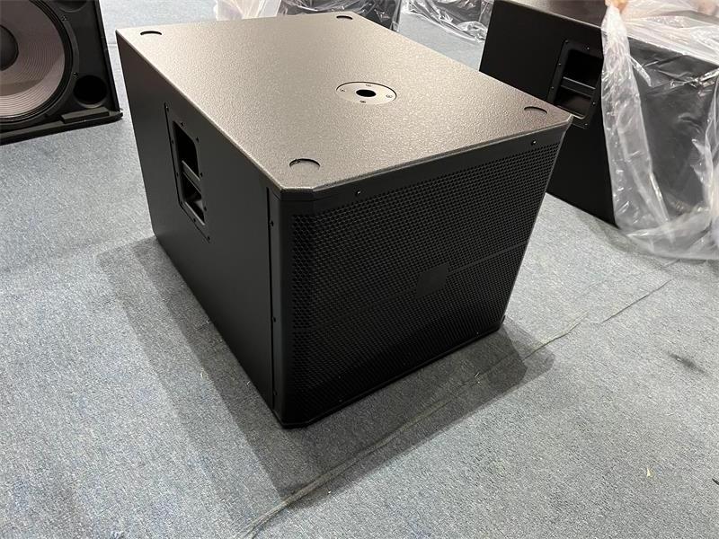 speaker  manufacturer SRX718S single 18 inch passive subwoofer  professional audio sound  speaker 18 inch subwoofer