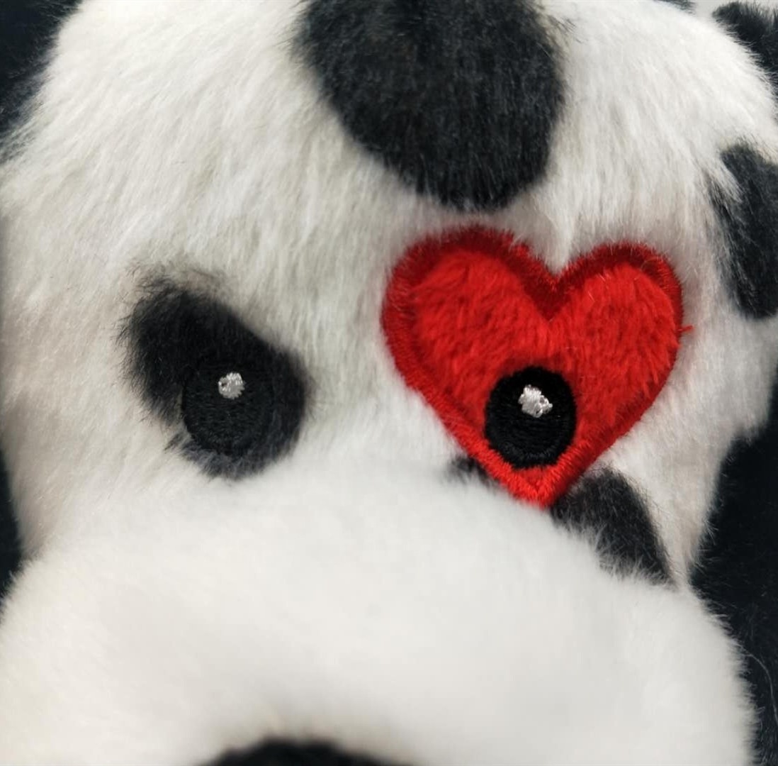 Wholesale custom children gift OEM/ODM high quality cute super soft stuffed plush toy 8 inch Dalmatian with heart