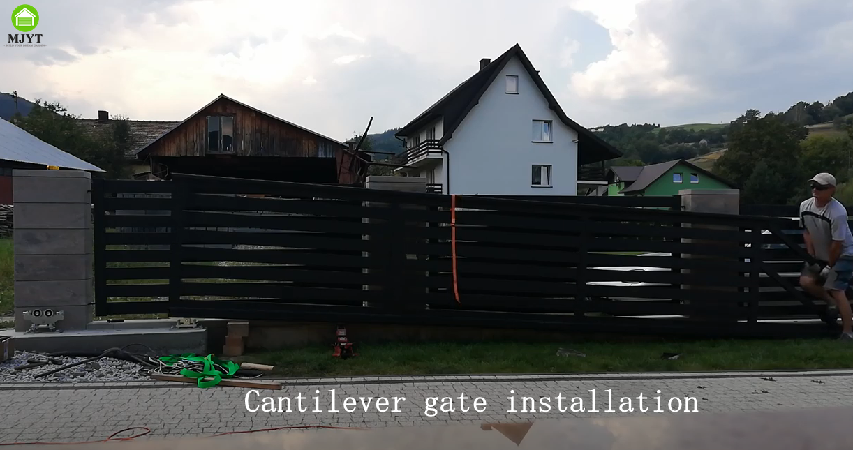 Driveway Swing Gates Factory Main Gate Design Powder Coated Double Swing Aluminum Gates Different Modern Gate Design