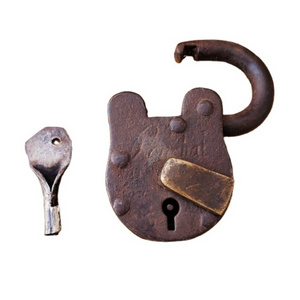 Creative Handmade Old Vintage Style Antique Small Customized Design and Shape Brass Security Lock with 2 Keys