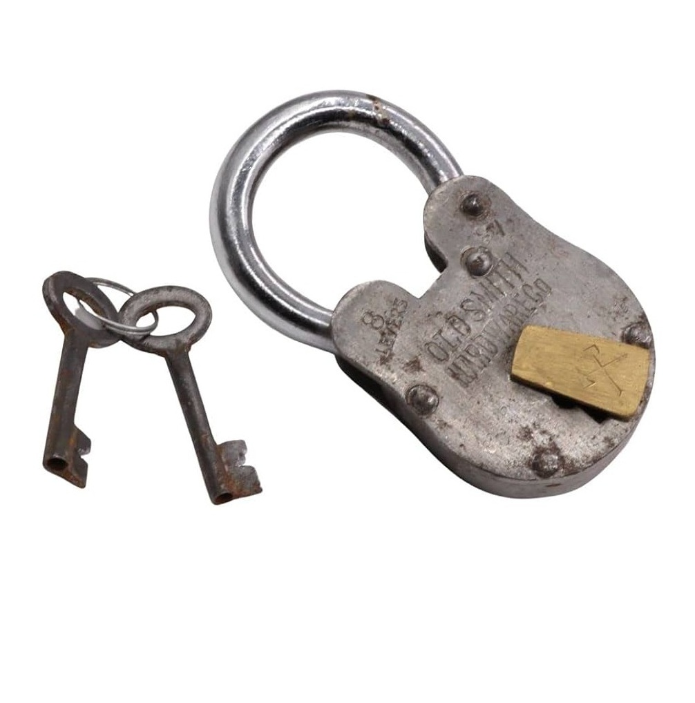 Heart Shape Captivating Look Antique Iron Padlock & Keys Vintage Style Lock With Key Working Condition Locks for security decor