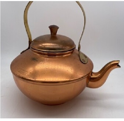 Stylish and Modern Pure Copper Tea Kettle Pot With Lid And Wooden Handle Hammered Serving Tea Coffee At Discounted Price